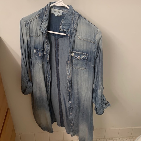 Vanilla Bay Lightweight Denim Shacket - Picture 1 of 2